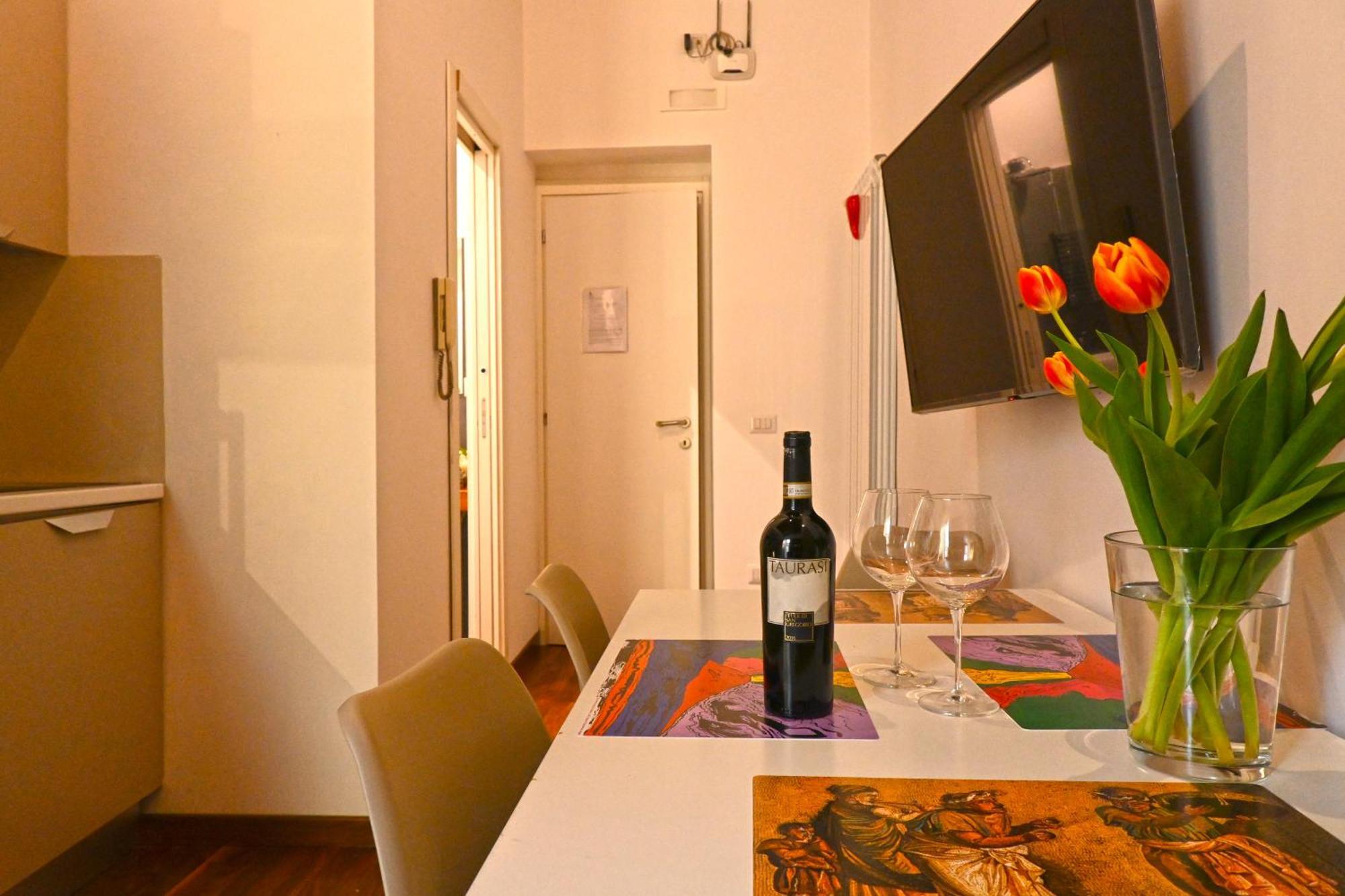Apartament La Casa Di Apollo Neapol Zewnętrze zdjęcie